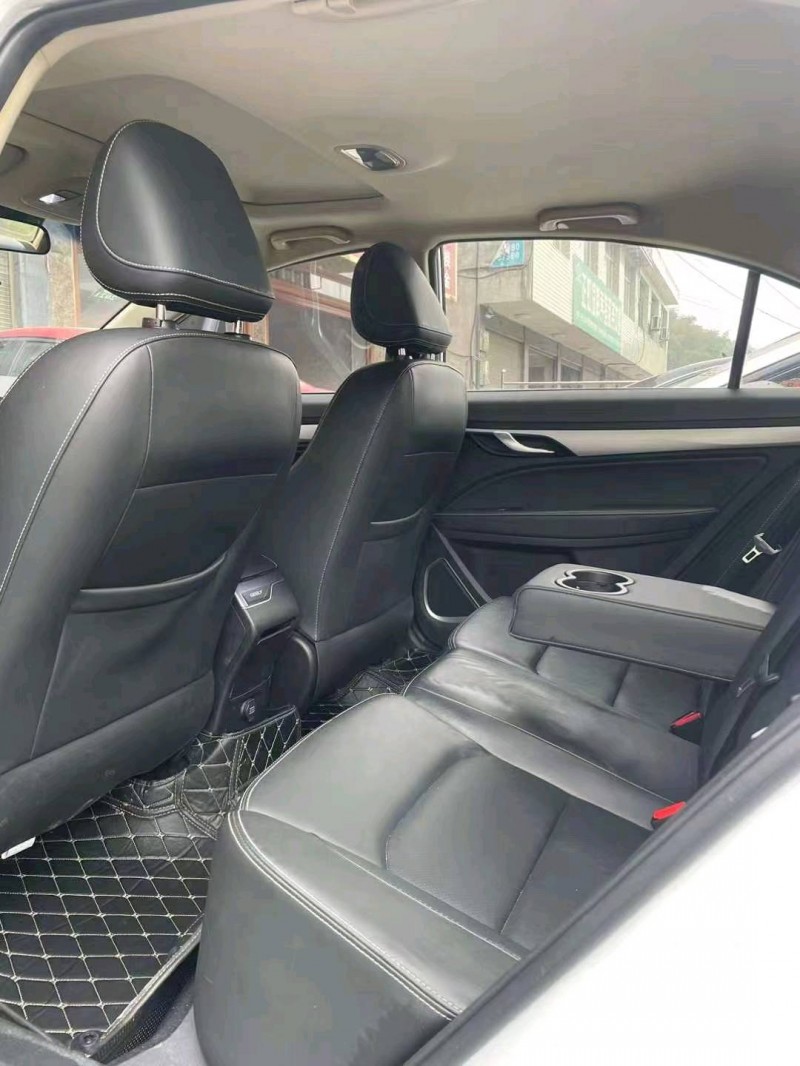 邯郸19年吉利帝豪5