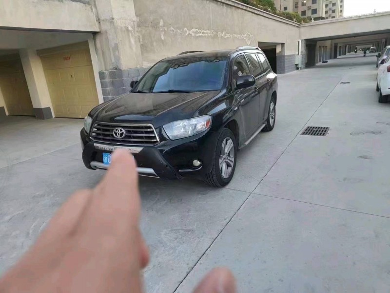 邯郸09年丰田汉兰达1