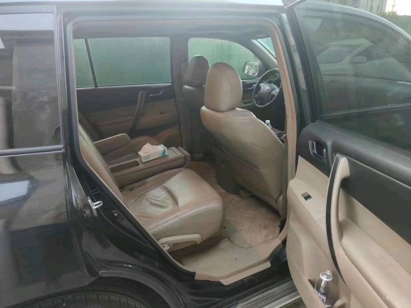 邯郸09年丰田汉兰达3