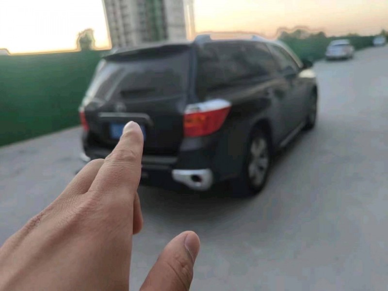 邯郸09年丰田汉兰达5