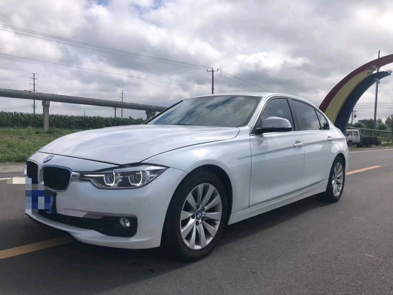 潍坊17年宝马3系8