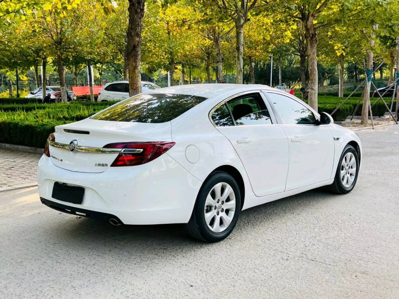 聊城16年别克君威8