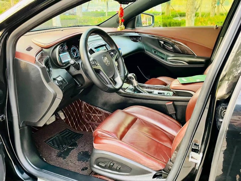 聊城15年别克君越6