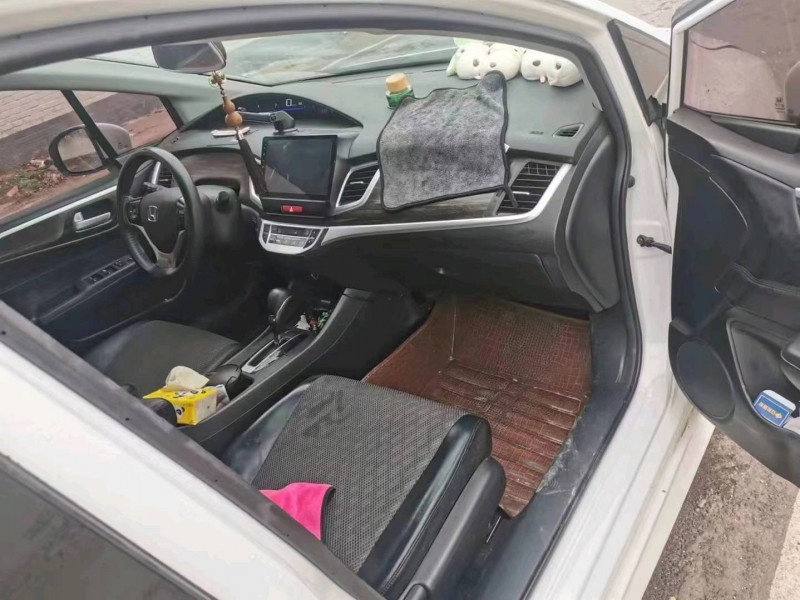 济宁17年本田杰德8