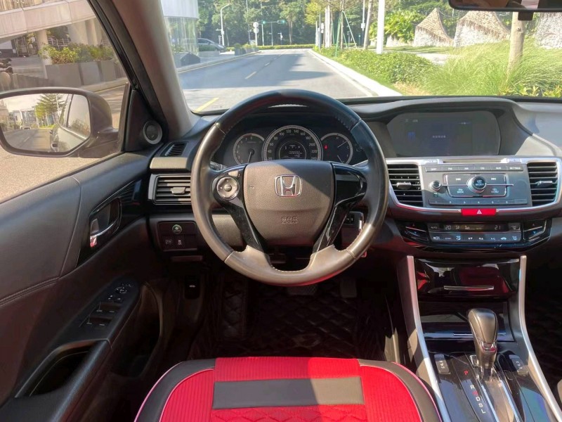 广州17年本田雅阁6