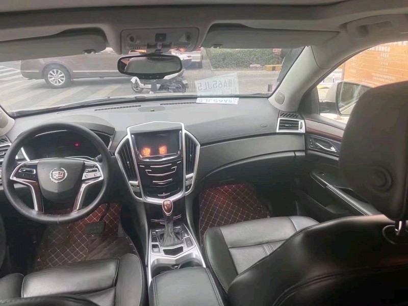 济南13年凯迪拉克SRX3