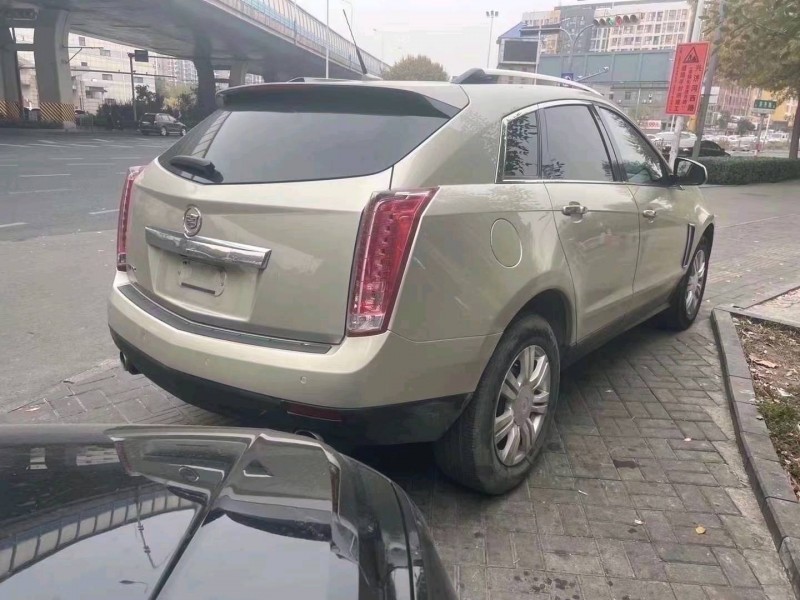 济南13年凯迪拉克SRX6