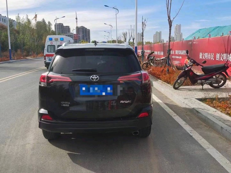 咸陽19年豐田RAV4榮放5