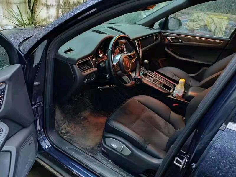 济宁17年保时捷Macan5
