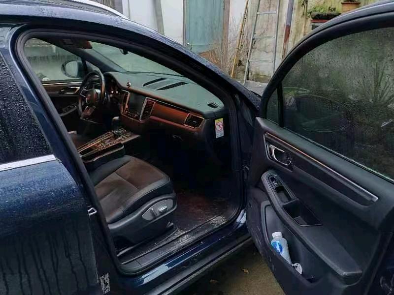 济宁17年保时捷Macan4