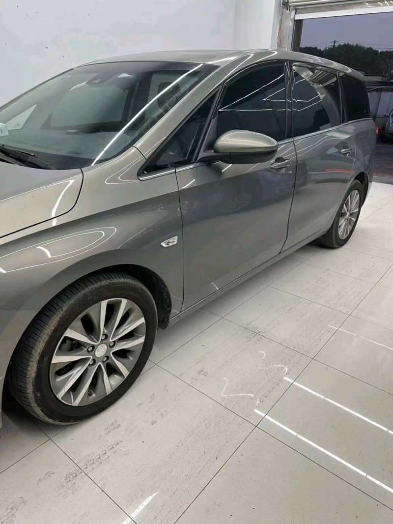 常州20年别克GL63