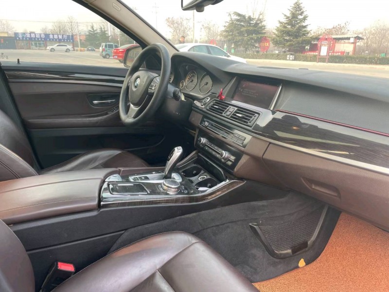 济宁15年宝马5系5