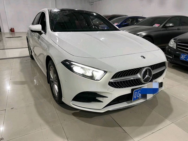 广州21年奔驰A2