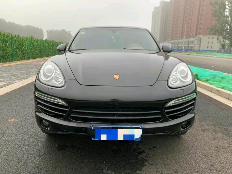 邯郸11年保时捷卡宴1