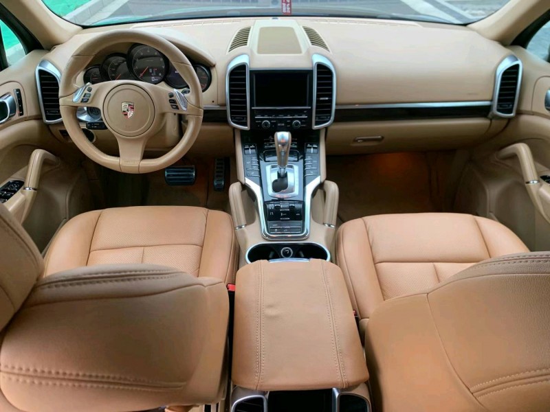 邯郸11年保时捷卡宴5