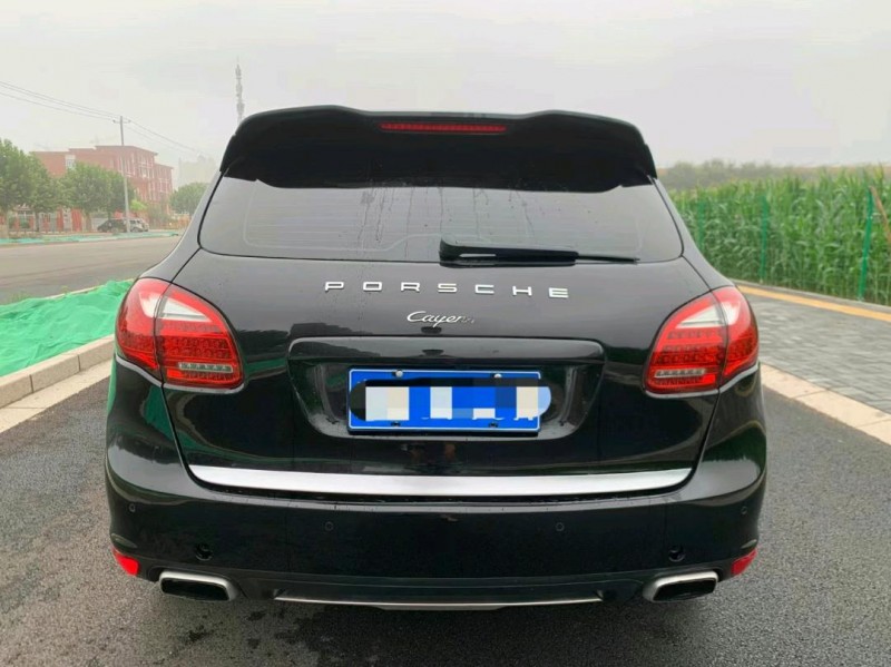 邯郸11年保时捷卡宴9