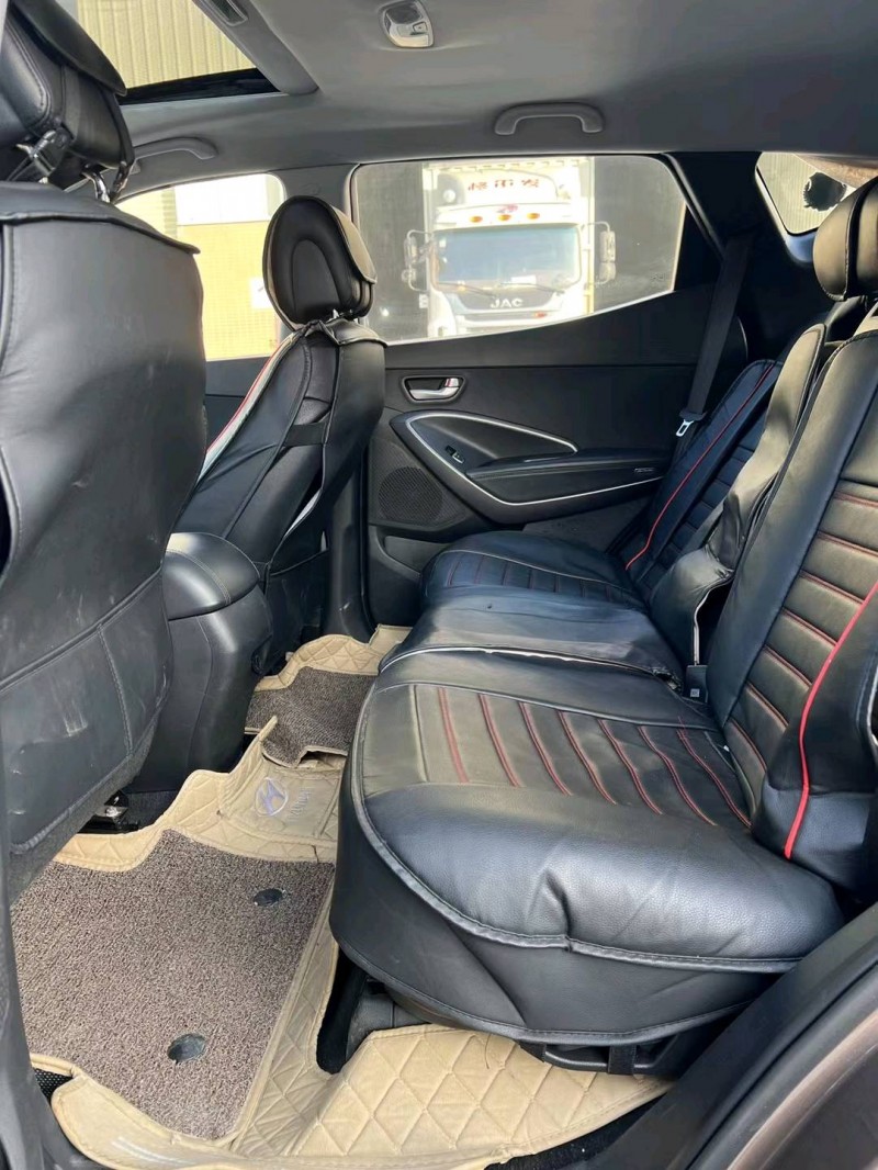 东莞15年现代全新胜达6