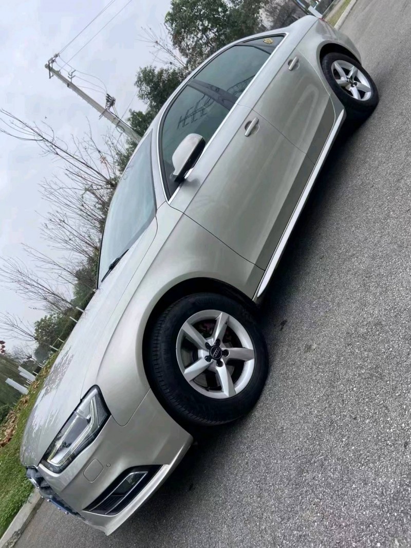 成都15年奥迪A4L2