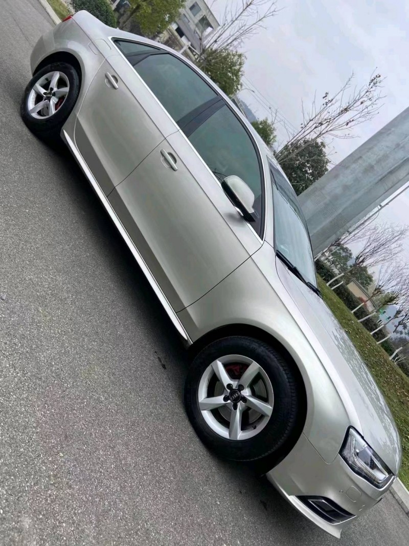 成都15年奥迪A4L3