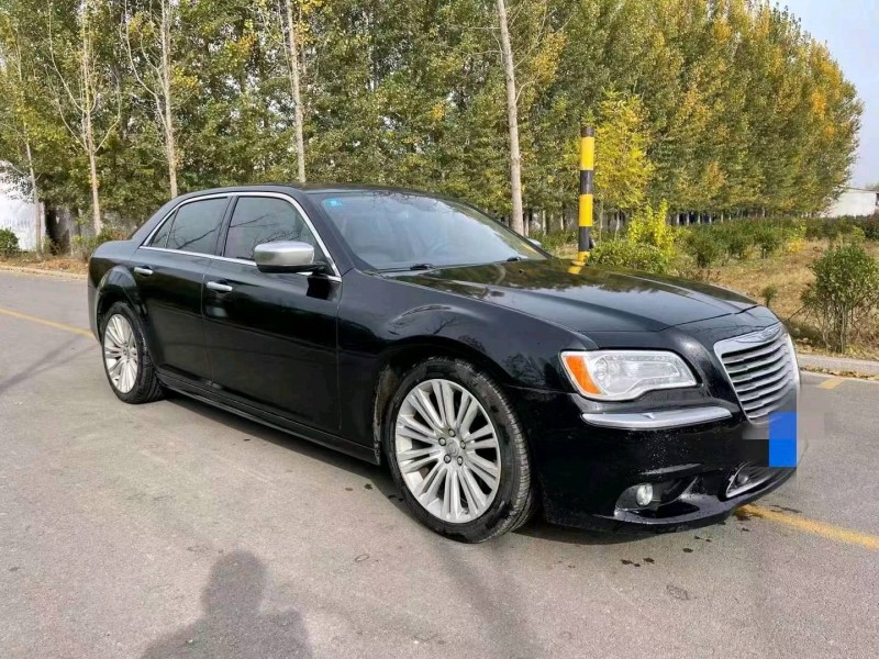 济宁16年克莱斯勒300C3