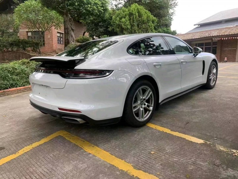 广州22年保时捷帕拉梅拉2
