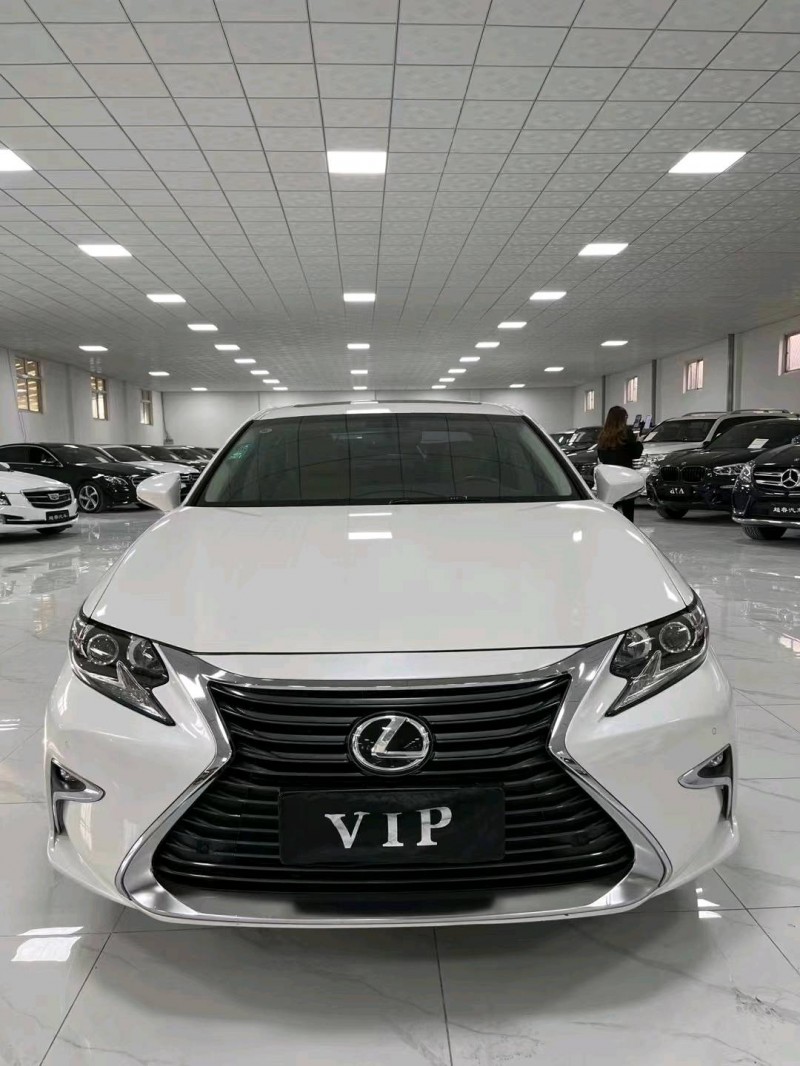 廊坊17年雷克萨斯ES1