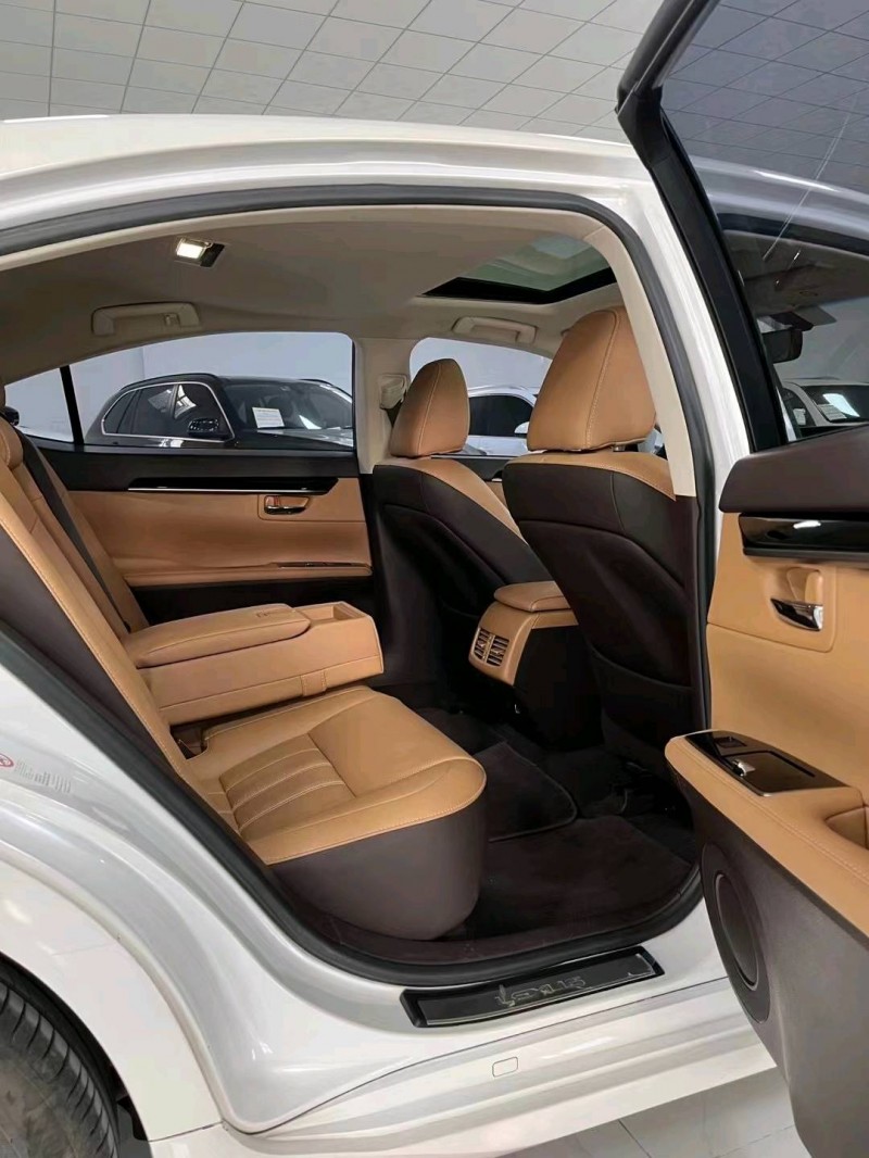 廊坊17年雷克萨斯ES5