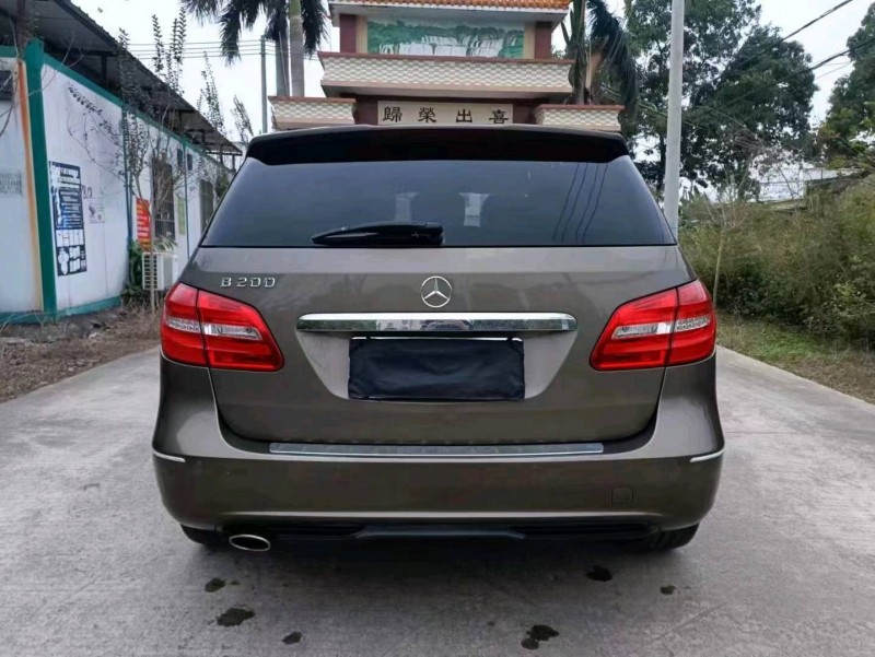珠海12年奔驰B2
