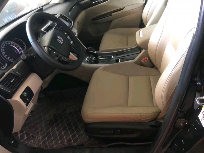 珠海14年本田雅阁6