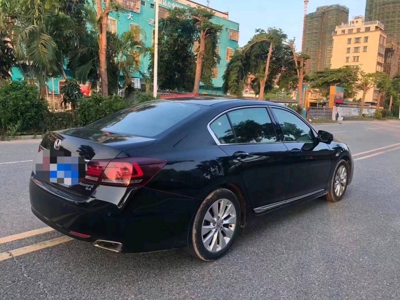 珠海14年本田雅阁7