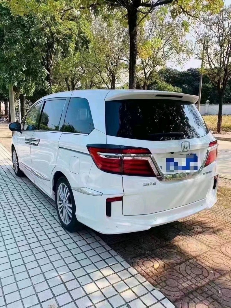 珠海19年本田艾力绅4