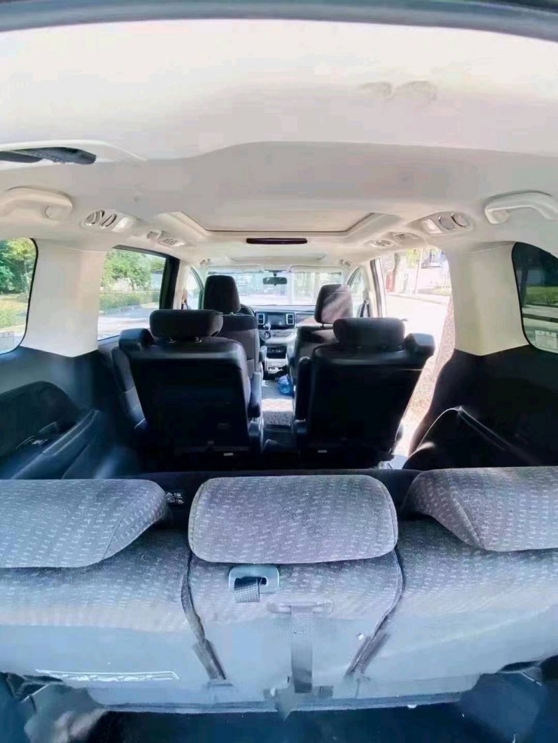 珠海19年本田艾力绅2