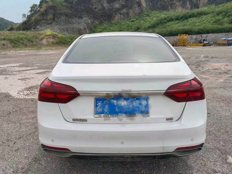 嘉兴19年吉利帝豪6
