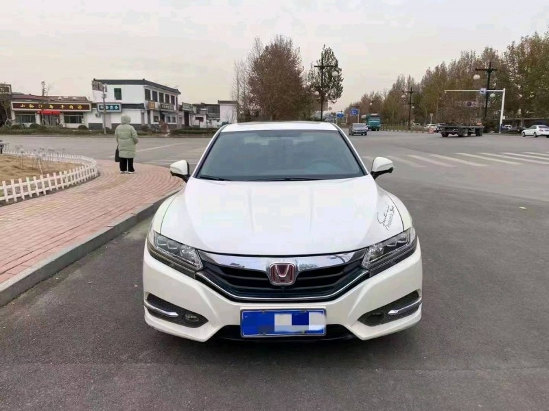 东营17年本田思铂睿1