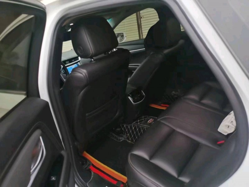 贵阳19年凯迪拉克XTS8