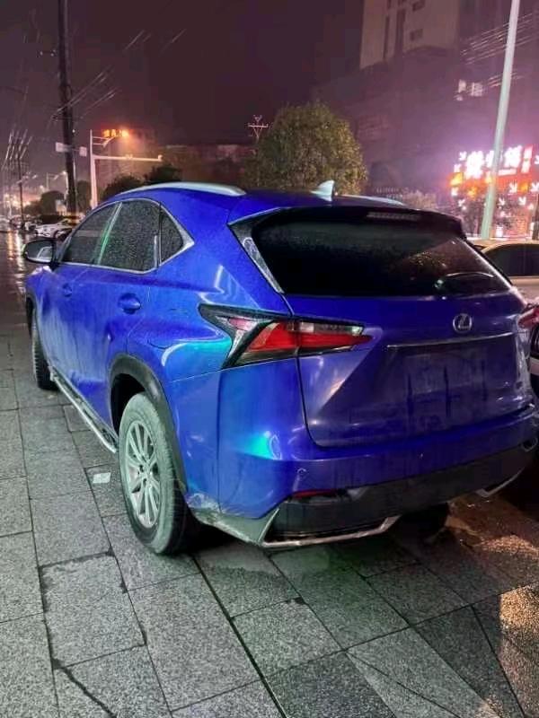 武汉15年雷克萨斯NX6