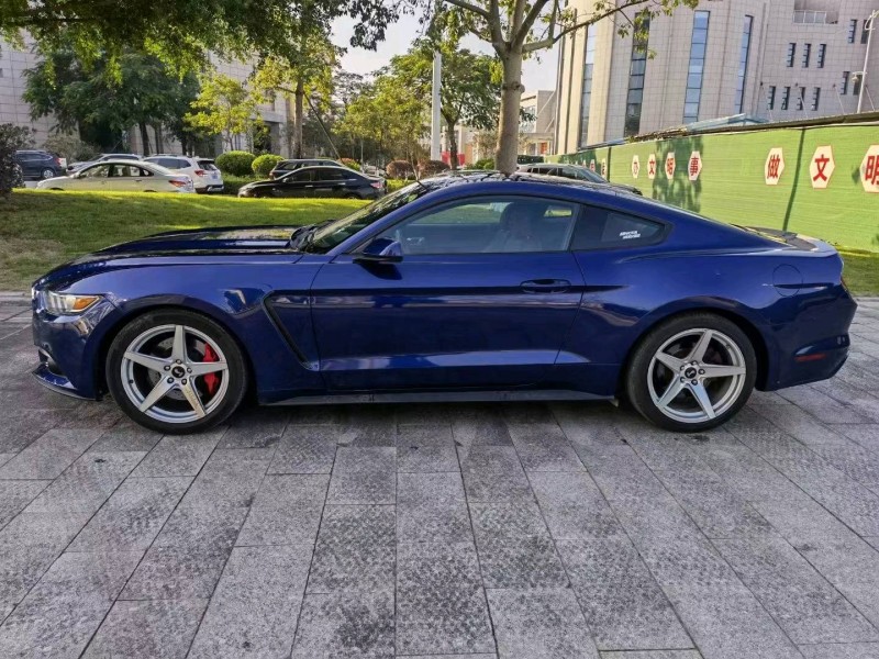 广州16年福特野马4