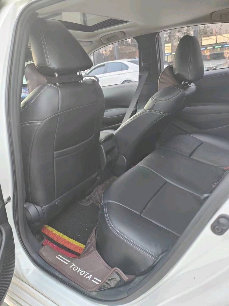 宜昌19年丰田卡罗拉1