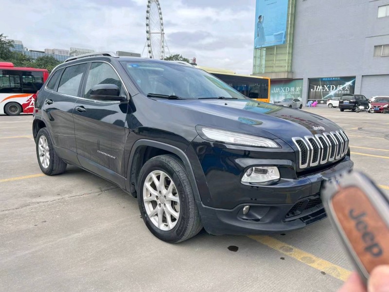 广州16年Jeep自由光3