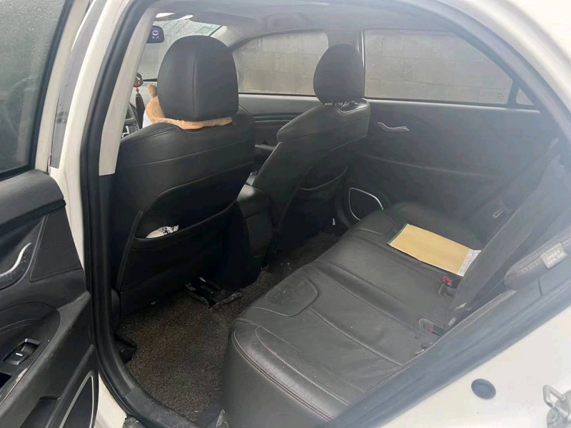 嘉兴15年比亚迪秦4