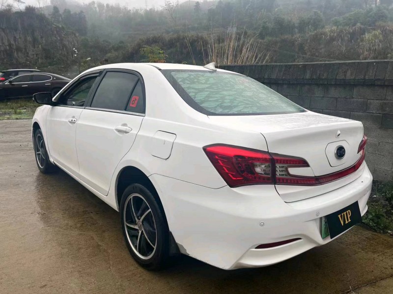 嘉兴15年比亚迪秦6