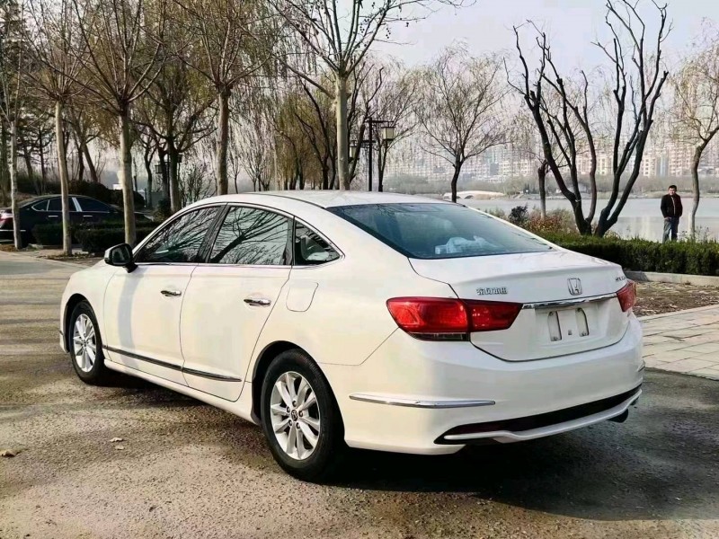 枣庄15年本田思铂睿6
