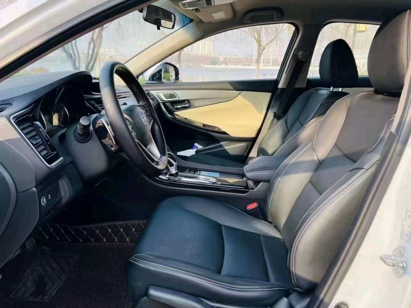 枣庄15年本田思铂睿5