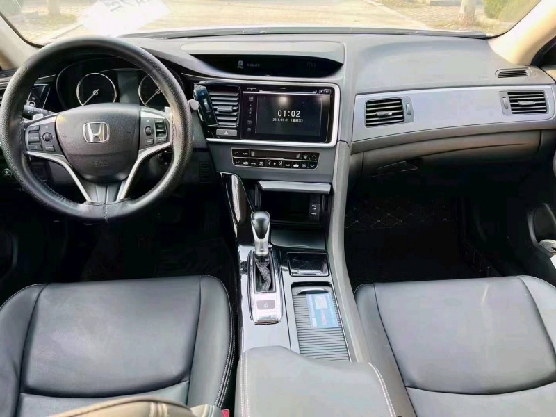 枣庄15年本田思铂睿4