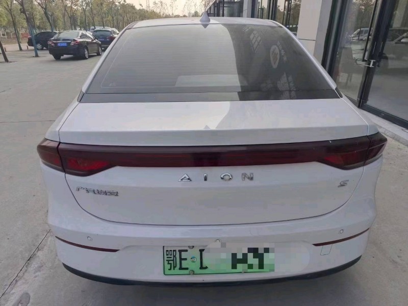 济南21年传祺埃安8