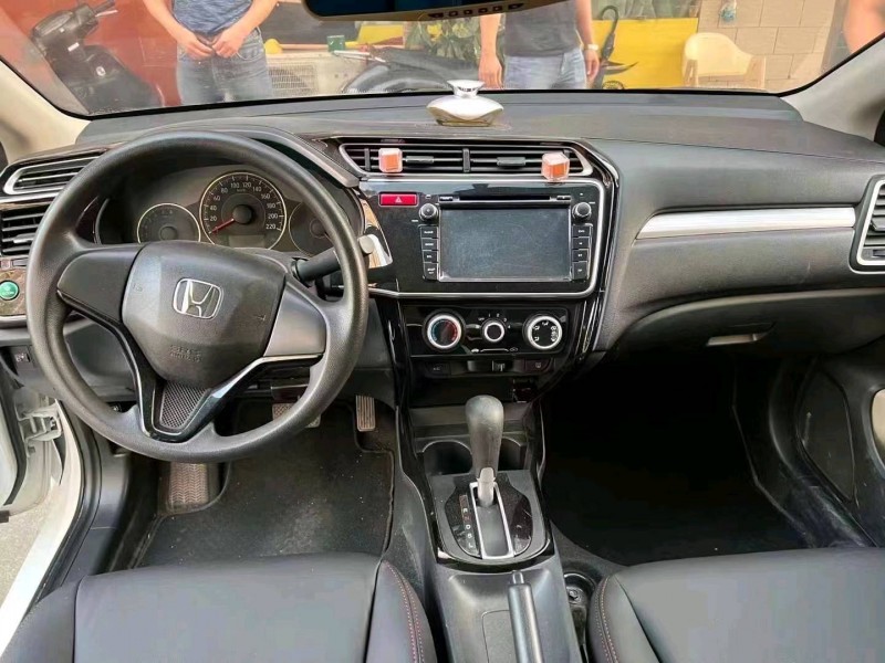 珠海16年本田哥瑞7