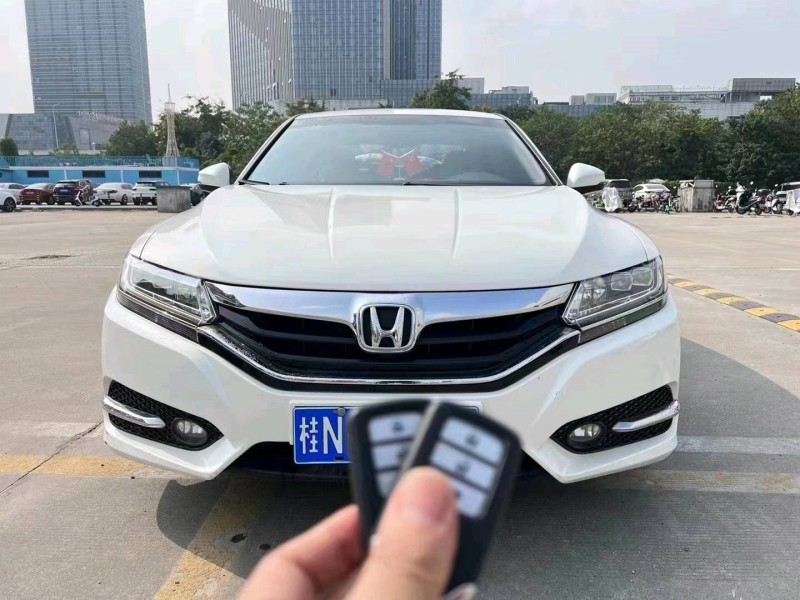 珠海16年本田思铂睿1