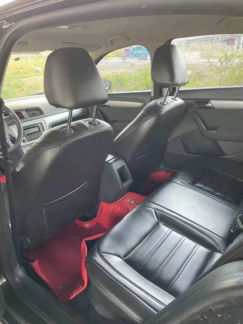 潍坊16年大众朗逸5