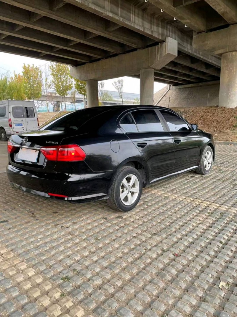 潍坊16年大众朗逸7