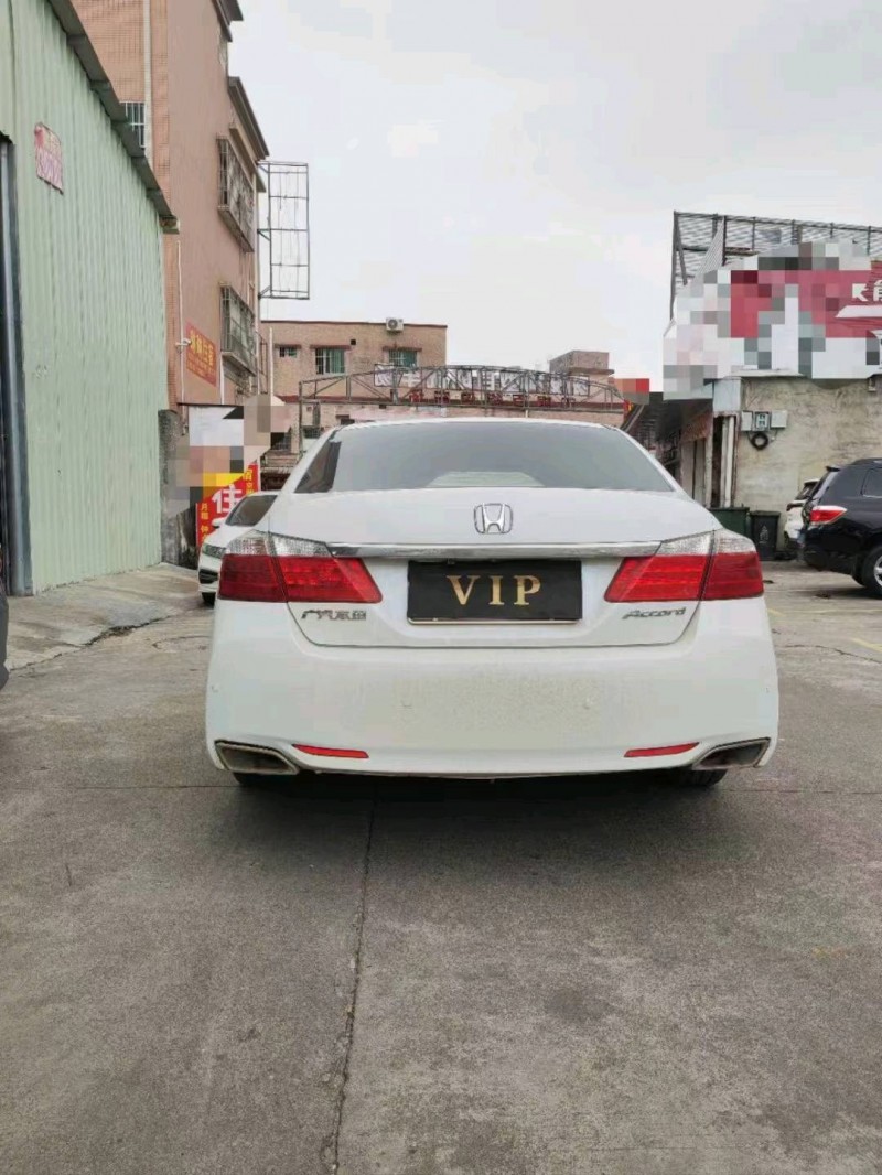 中山16年本田雅阁5